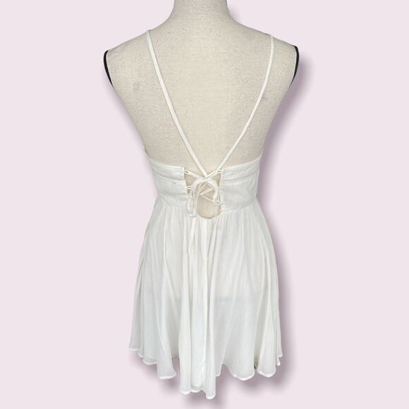 Forever 21 Criss Cross Back Flowy Mini Dress - Picture 2 of 7